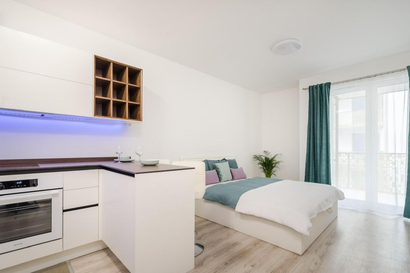 Comfort Court Apartment - Free Parking, Balcony 布达佩斯 外观 照片