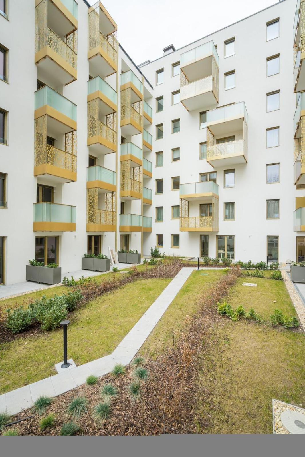 Comfort Court Apartment - Free Parking, Balcony 布达佩斯 外观 照片